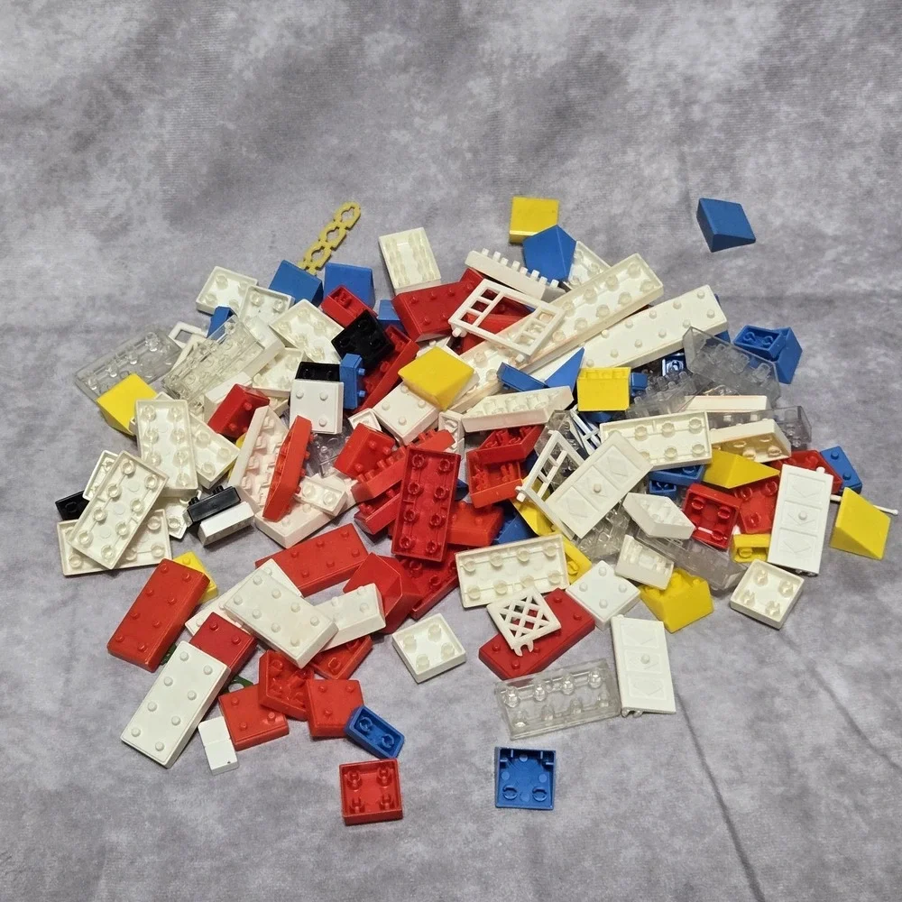 Playskool Milton‎ Bradley #525 Plastic Building Blocks Bricks in Canister